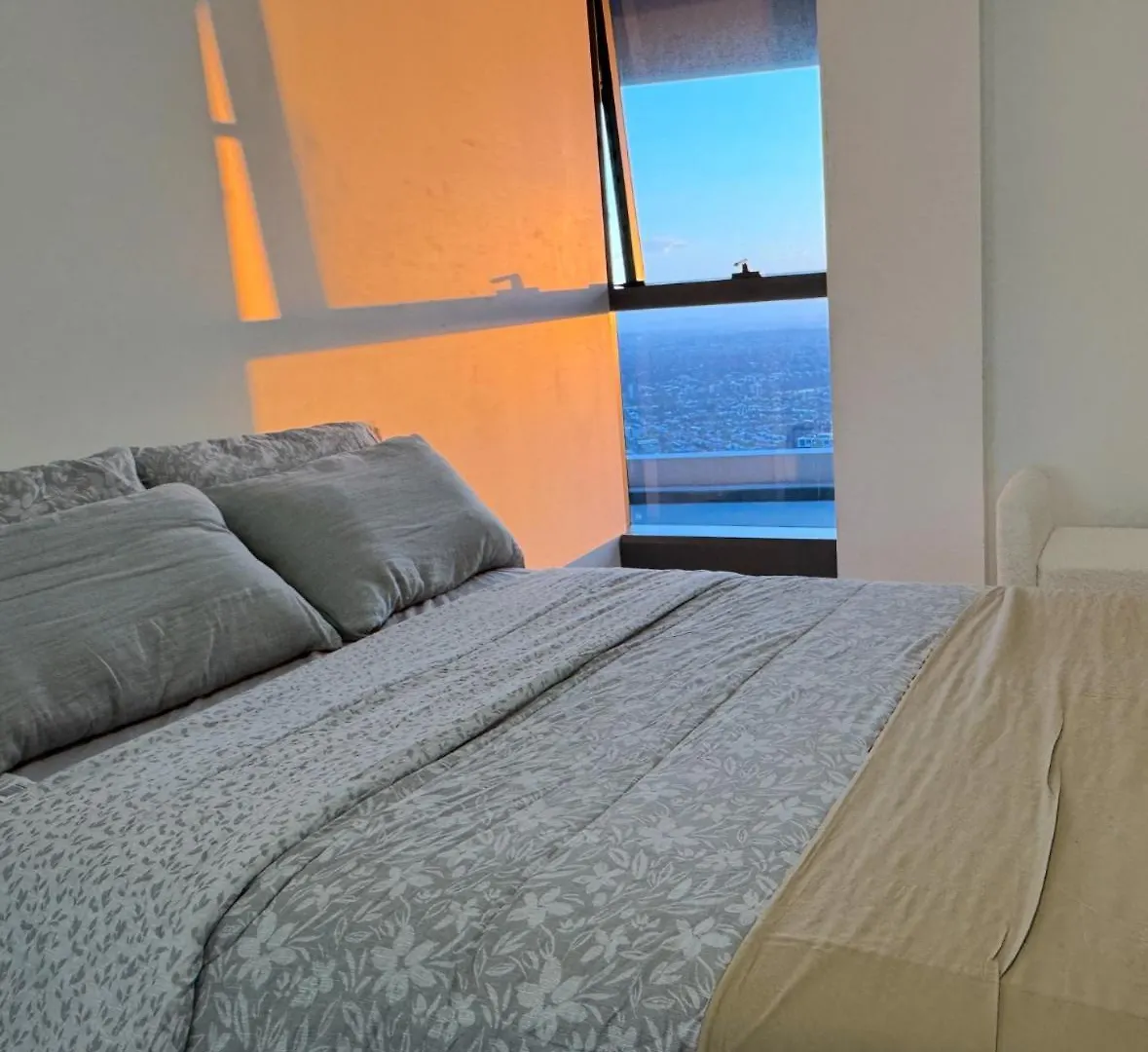 Homestay Private Room And Bathroom In A Shared Accommodation Brisbane Australia